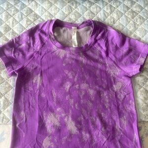 LULULEMON SIZE 4 SWIFTLY TECH